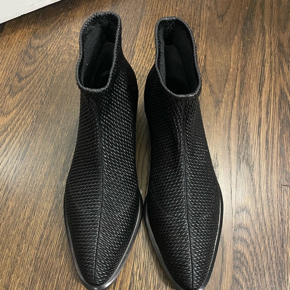 Alexander Wang black woven Kori stretch boots, size 38.5. New in box. - Picture 10 of 10